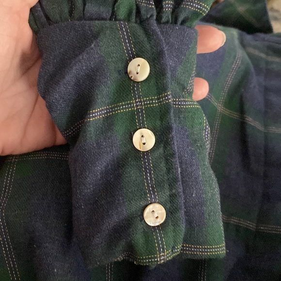 Amaryllis Navy Plaid Cuff-Sleeve Button-Up Shirt💙💚💙 - Picture 9 of 14